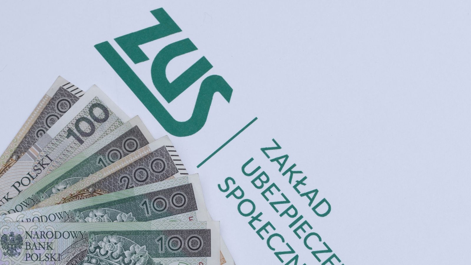 Tyle trzeba zarabiać, by dostać 4 tys. zł emerytury. Ta kwota to nie żart