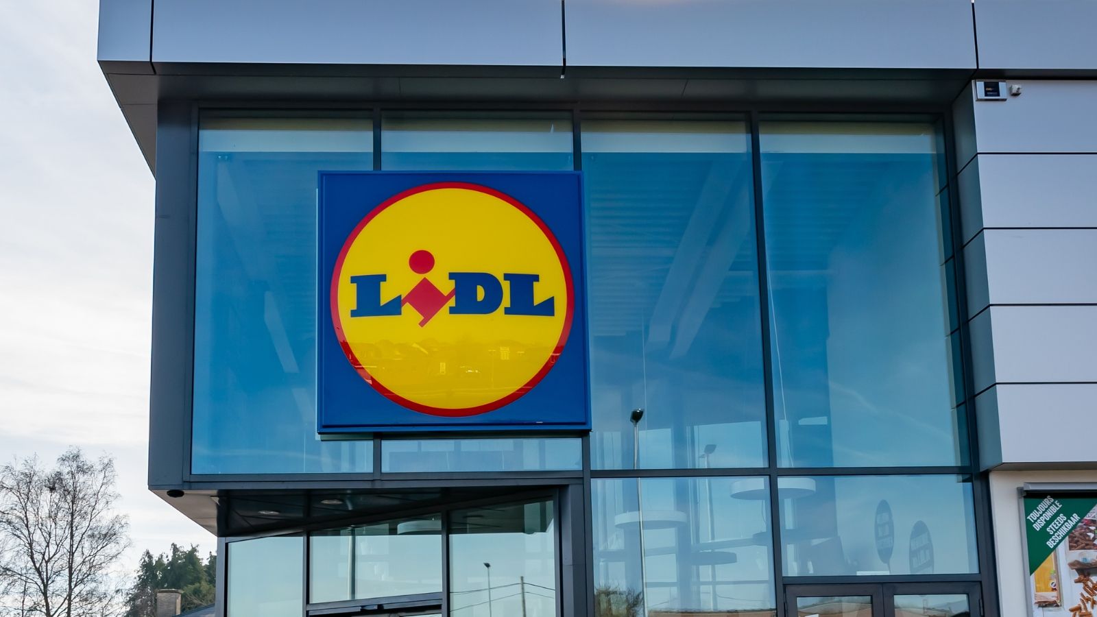 Lidl wydał komunikat. Zmienia godziny otwarcia sklepów, klienci mogą się zdziwić