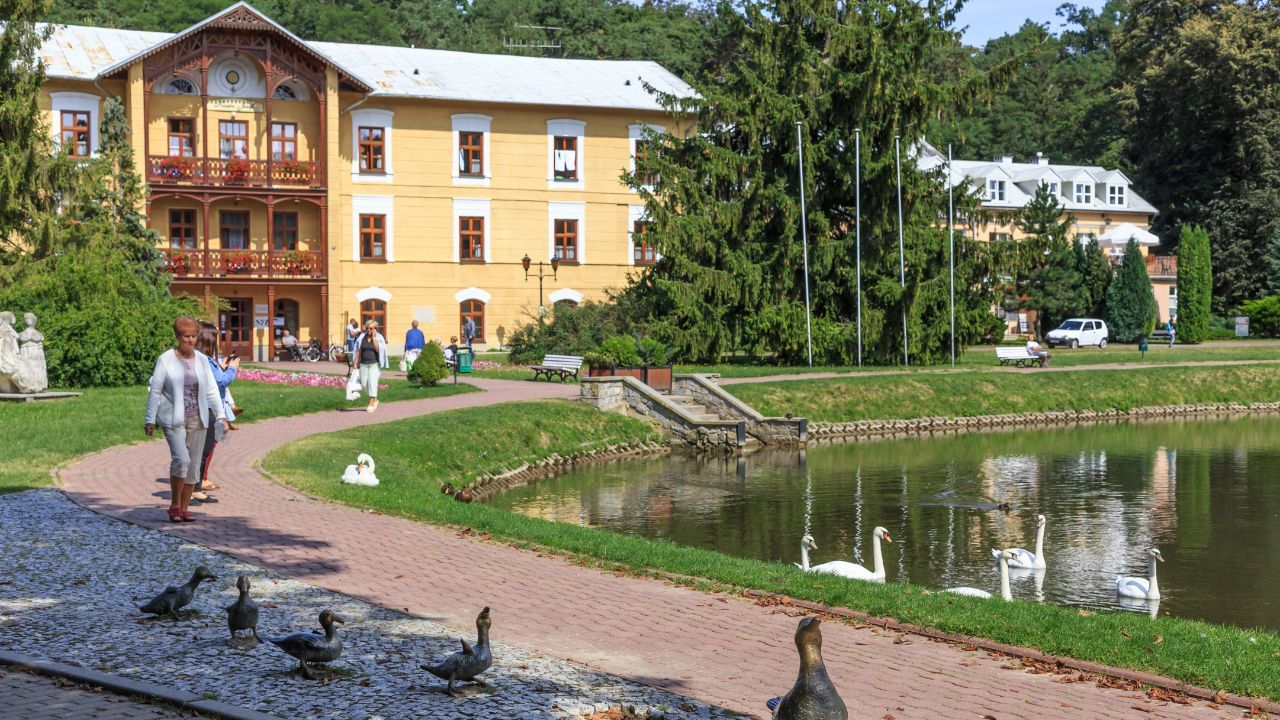 Park Zdrojowy w Nałęczowie. Fot. Stepniak/Shutterstock.jpg