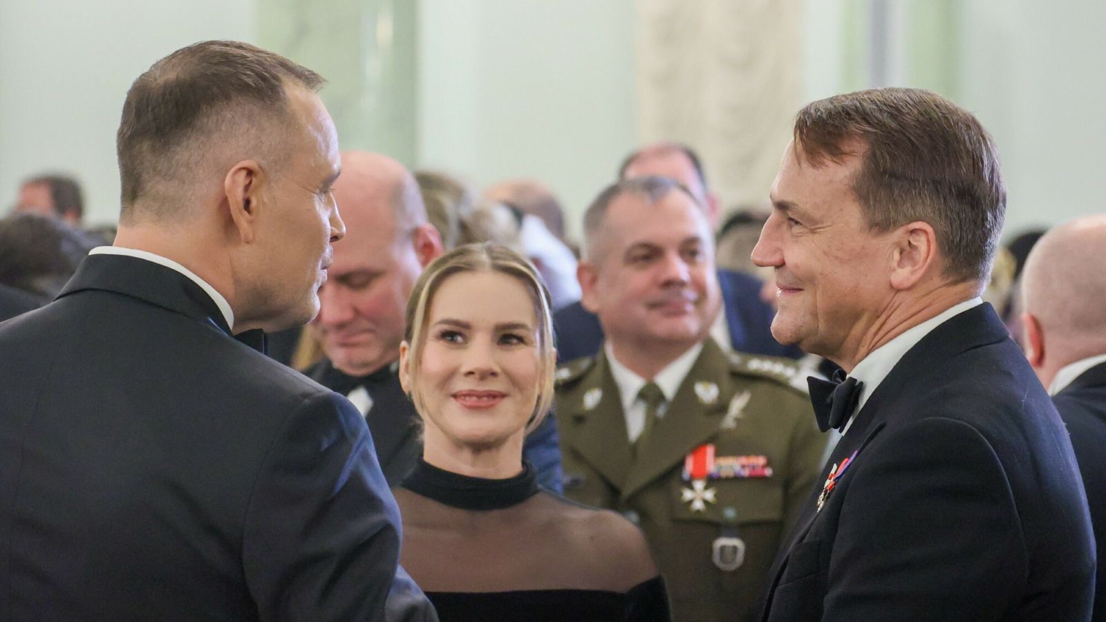 Nikt nie podejrzewał Sikorskiego o takie słowa. Nagle zaczął chwalić Nawrockiego