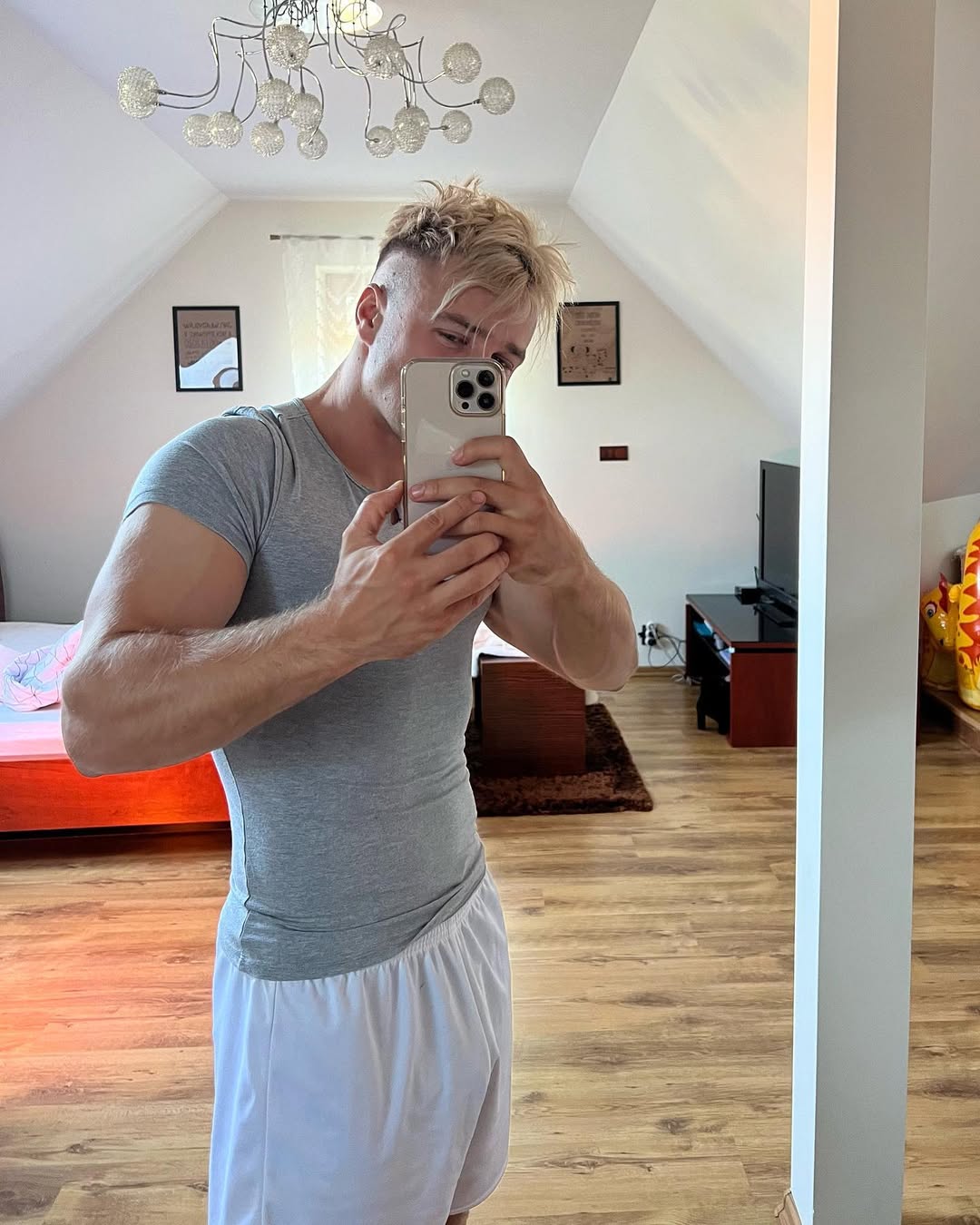 W takich warunkach mieszka Skolim! Mało, kto widział taki luksusy 