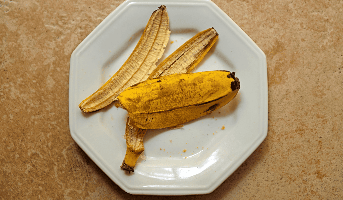 Skórki po bananie gotowe do przetworzenia