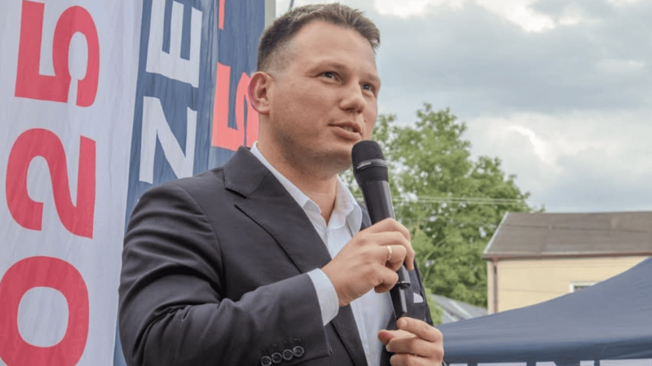 "Plain embarrassment." Mentzen spoke out after Berkowicz's 'incident' at IKEA