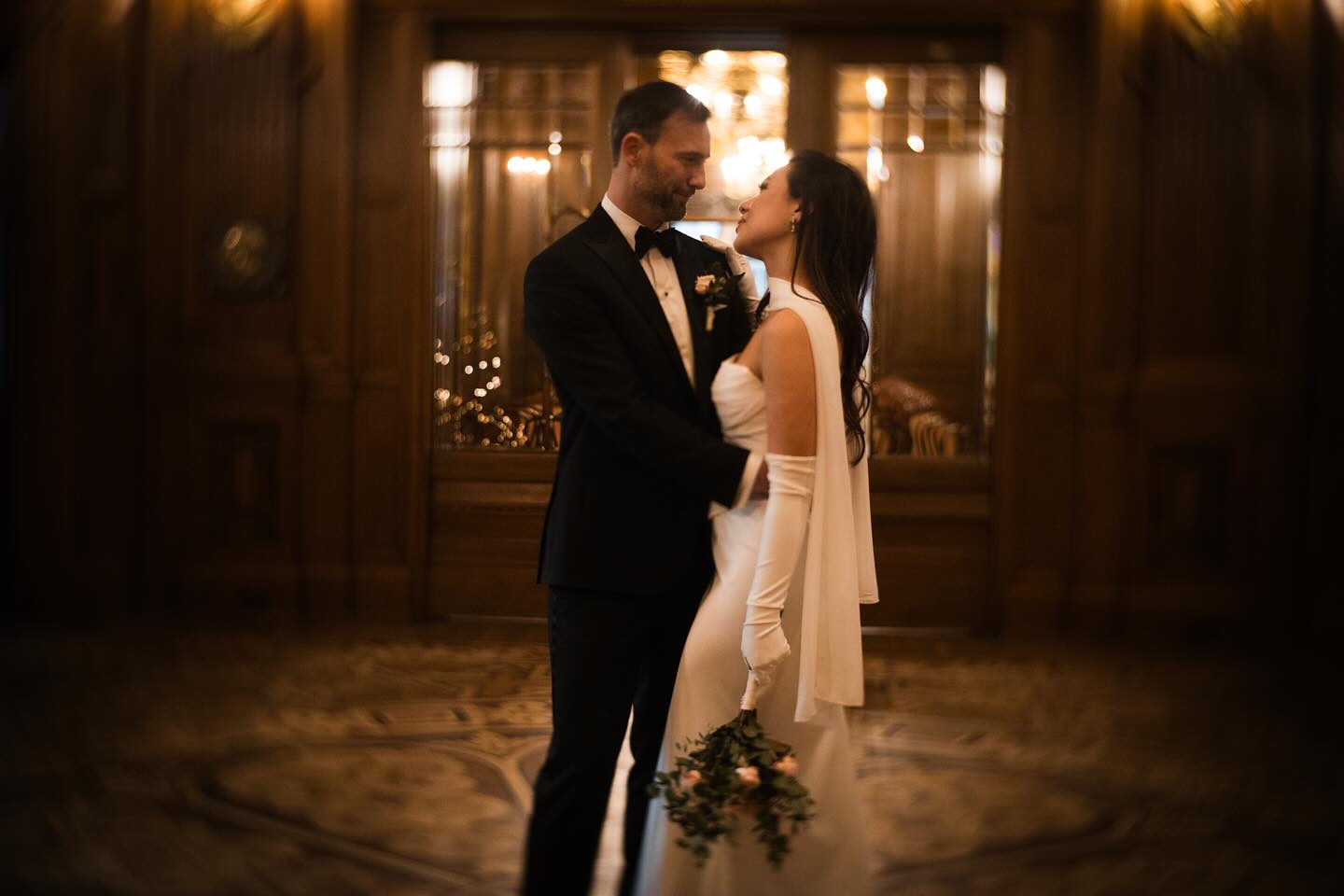 Sławosz przed wylotem w kosmos wziął ślub! Zdjęcia z ceremonii. Tak wygląda jego żona