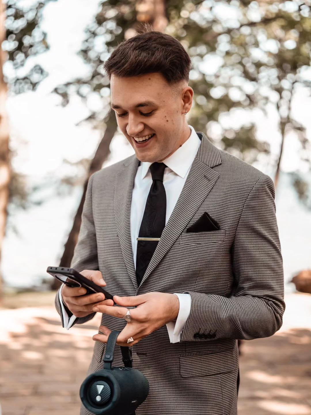 Gwiazda TVN pokazała zdjęcia ze ślubu. "Płaczę ze szczęścia". Fani zaskoczeni