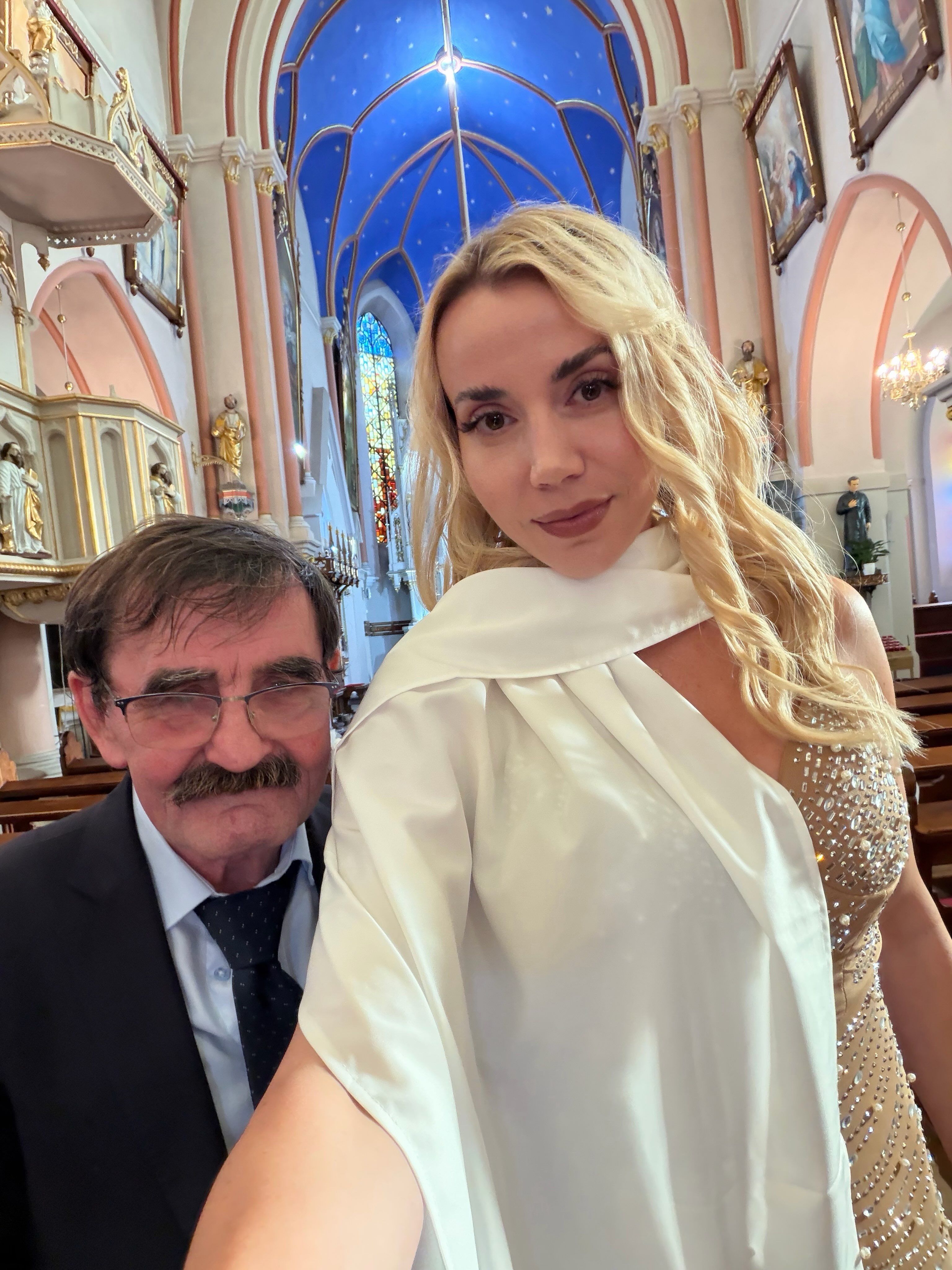 Marianna Schreiber wrzuciła zdjęcia ze ślubu. Ale wybrała kreację! Zaskoczyła
