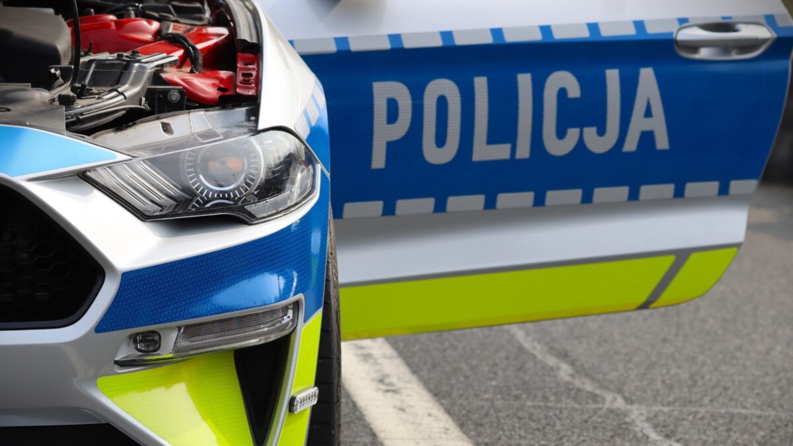 Policja w Radomiu z nowym radiowozem. Tego w Polsce jeszcze nie było, to sportowy Mustang