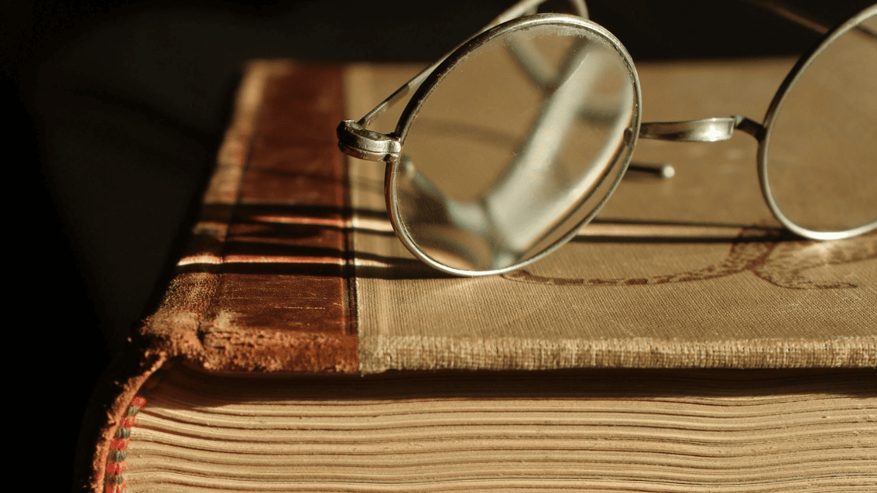 Zwykła książka czy audiobook – co jest lepsze dla mózgu? Ekspertka nie ma wątpliwości