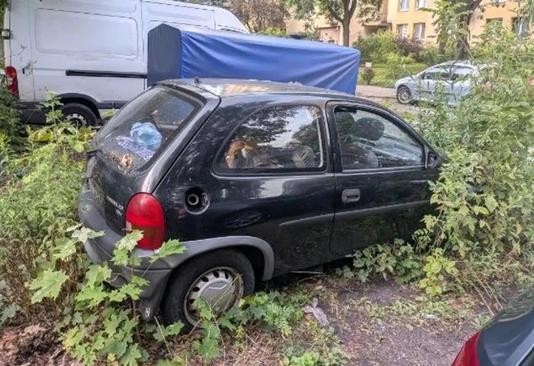 Opuszczone auto
