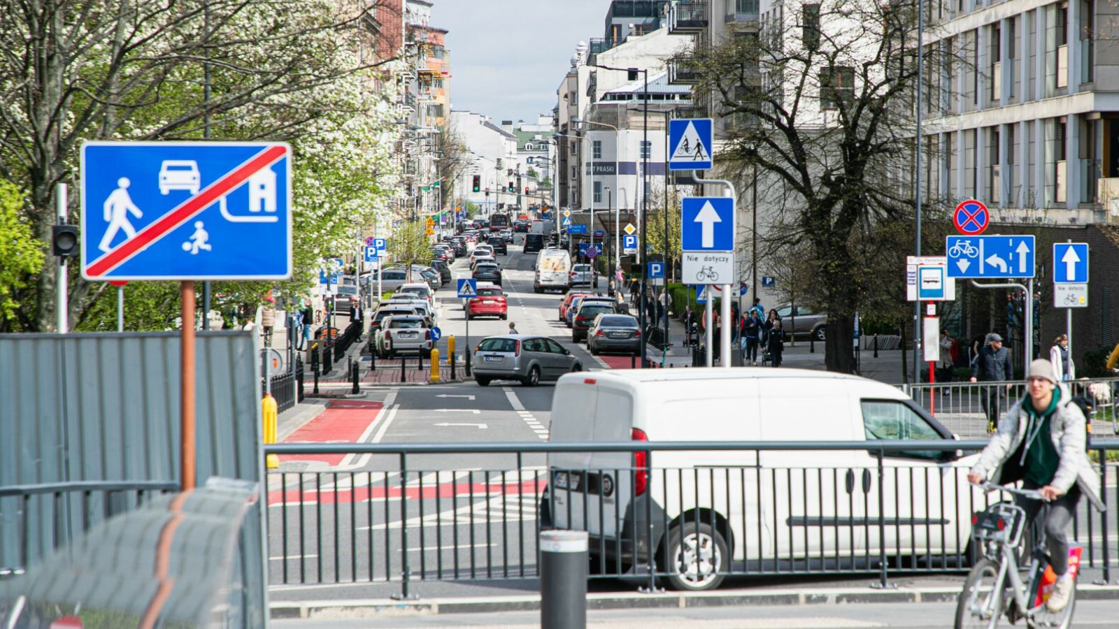 Przeoczysz ten znak i zapłacisz choćby 1500 zł kary. Kierowcy wpadają w tę pułapkę jeden po drugim