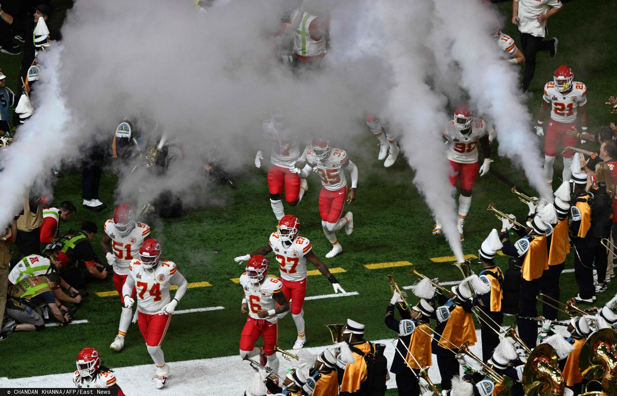 Miliony widzów przecierały oczy ze zdumienia. Oni naprawdę wzięli ślub w programie "na żywo", nikt się nie spodziewał