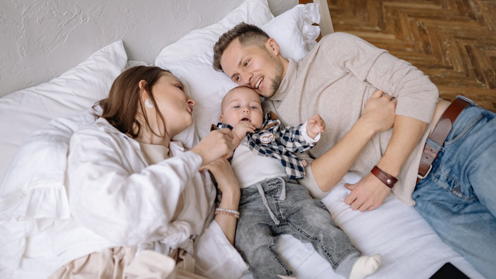 208 tys. zł jednorazowo za urodzenie dziecka zamiast 800 plus. Ministra rodziny zabiera głos