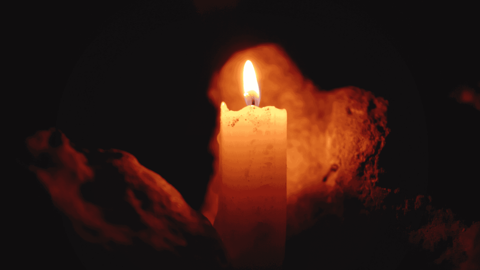 Nie żyje mąż uwielbianej aktorki z "M jak miłość"! Pochowają go w grobie gwiazdy PRL