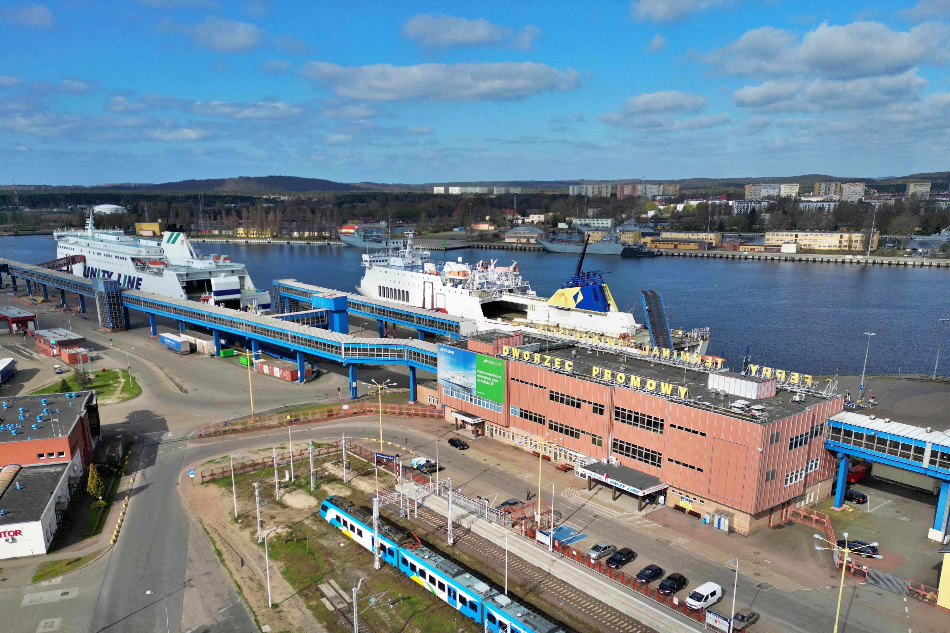 Swinoujscie_terminal_promowy.jpg