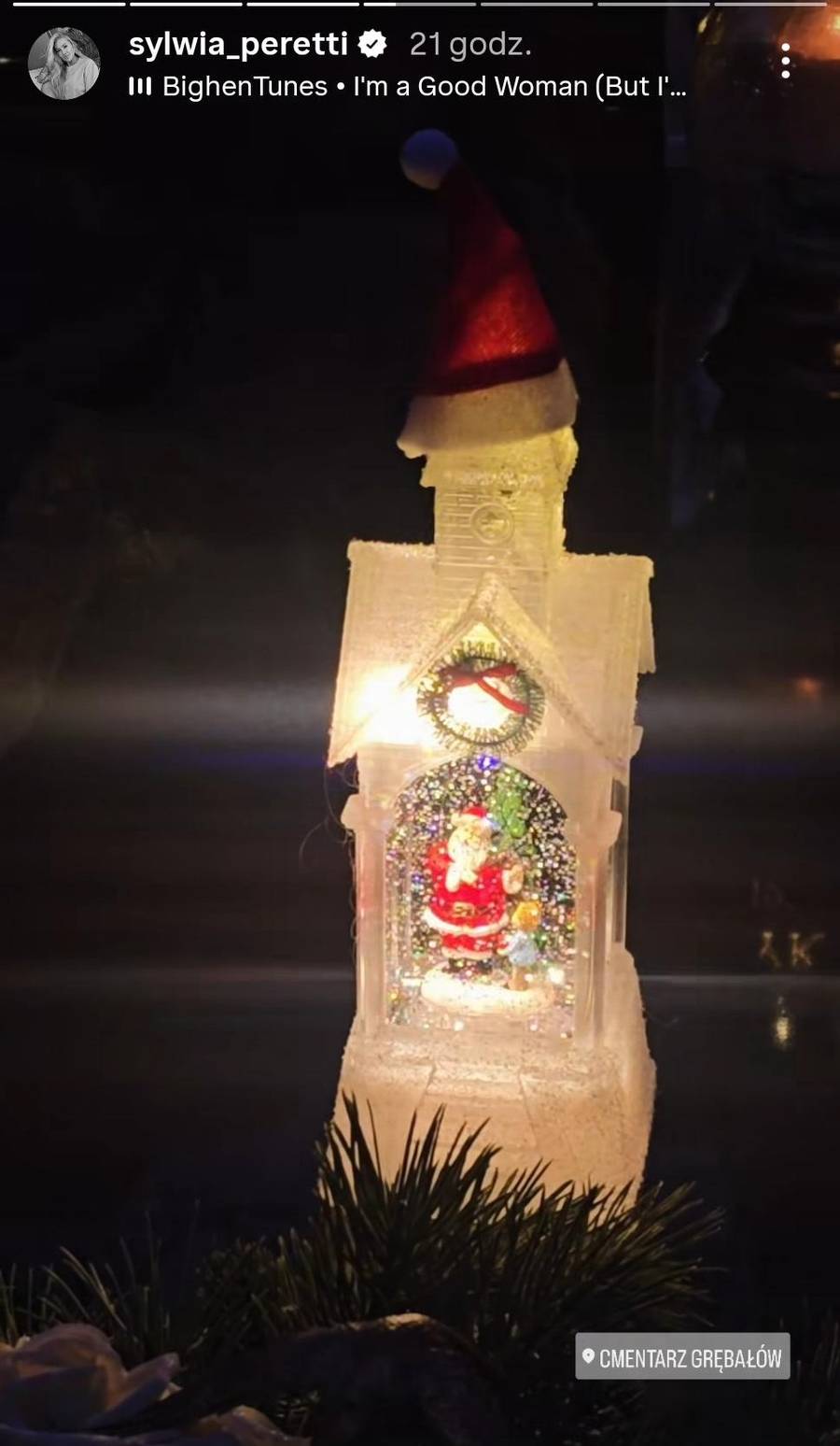 Sylwia Peretti pokazała zdjęcia z grobu syna. Poruszające słowa