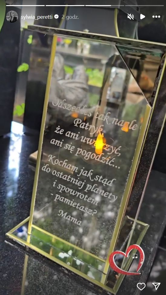Sylwia Peretti odwiedziła grób syna w Dzień Dziecka. Jedyny w swoim rodzaju nagrobek przyciąga uwagę