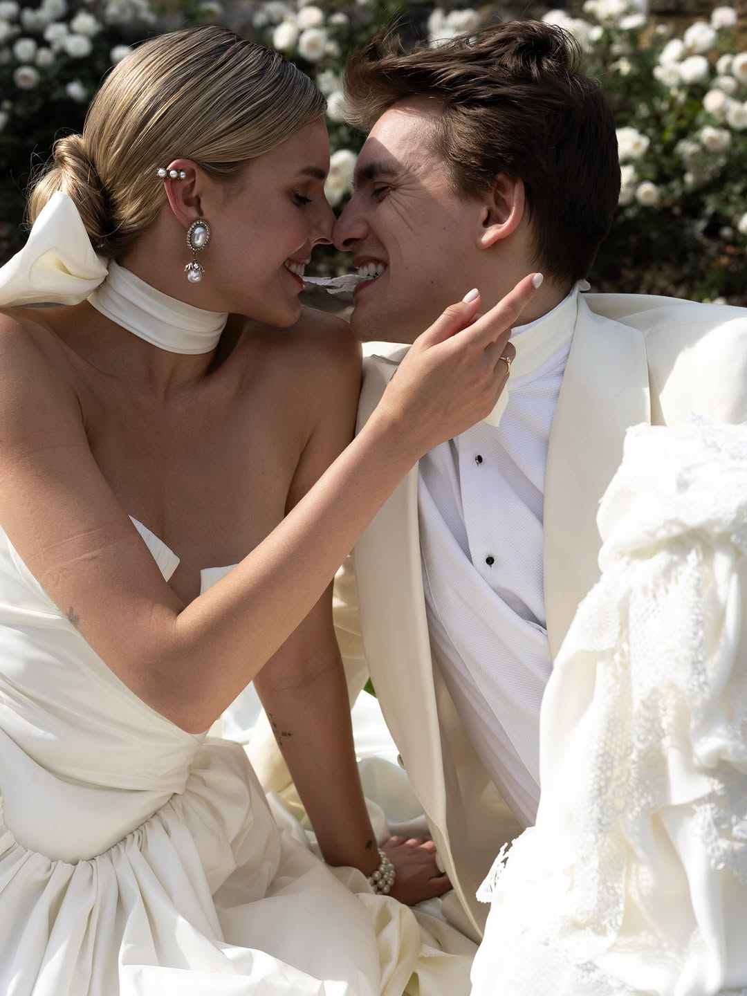 Królikowski wziął ślub. Zdjęcia trafiły do sieci. Ceremonia jak z bajki