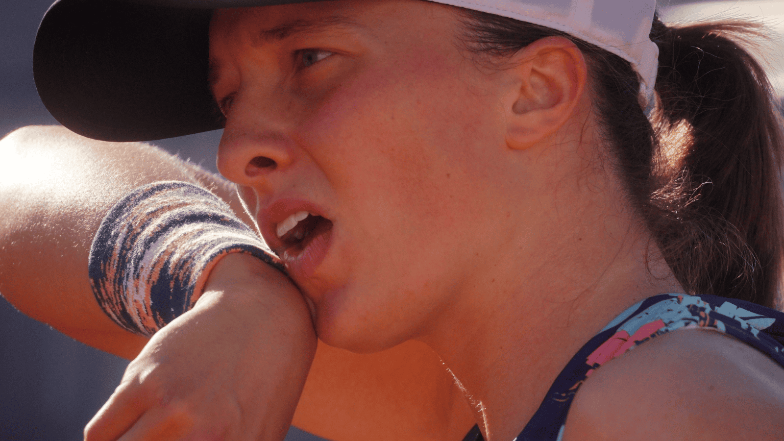 Iga Świątek ma problemy. Dzisiaj ważny mecz, a w sztabie zamieszanie