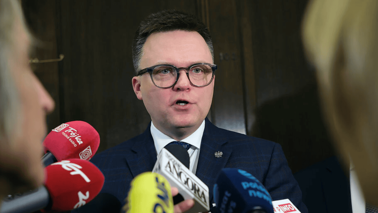 Nowy lider w Polsce 2050. Posłowie wskazali, kto powinien zastąpić Hołownię