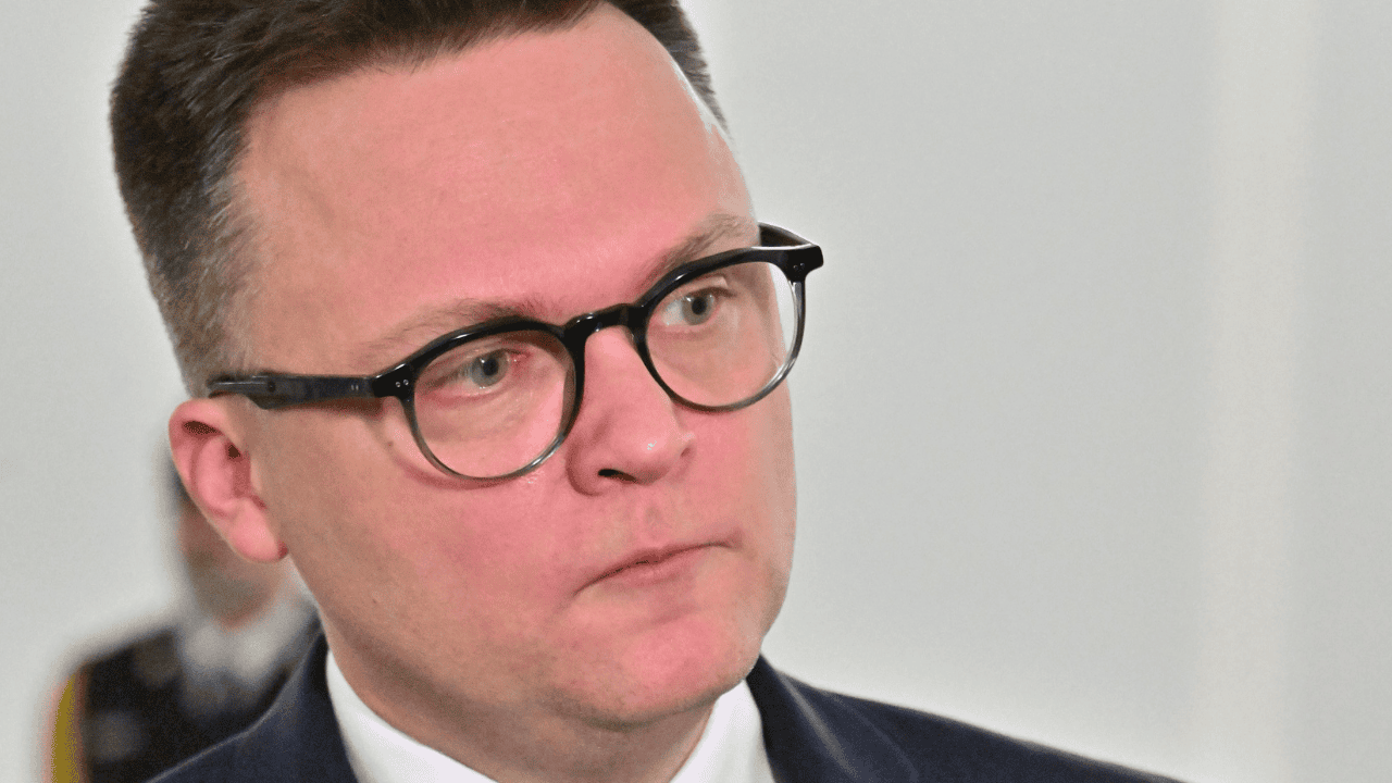 Pilny apel do Hołowni niesie się po kraju. "Szymon, zostań z nami!"