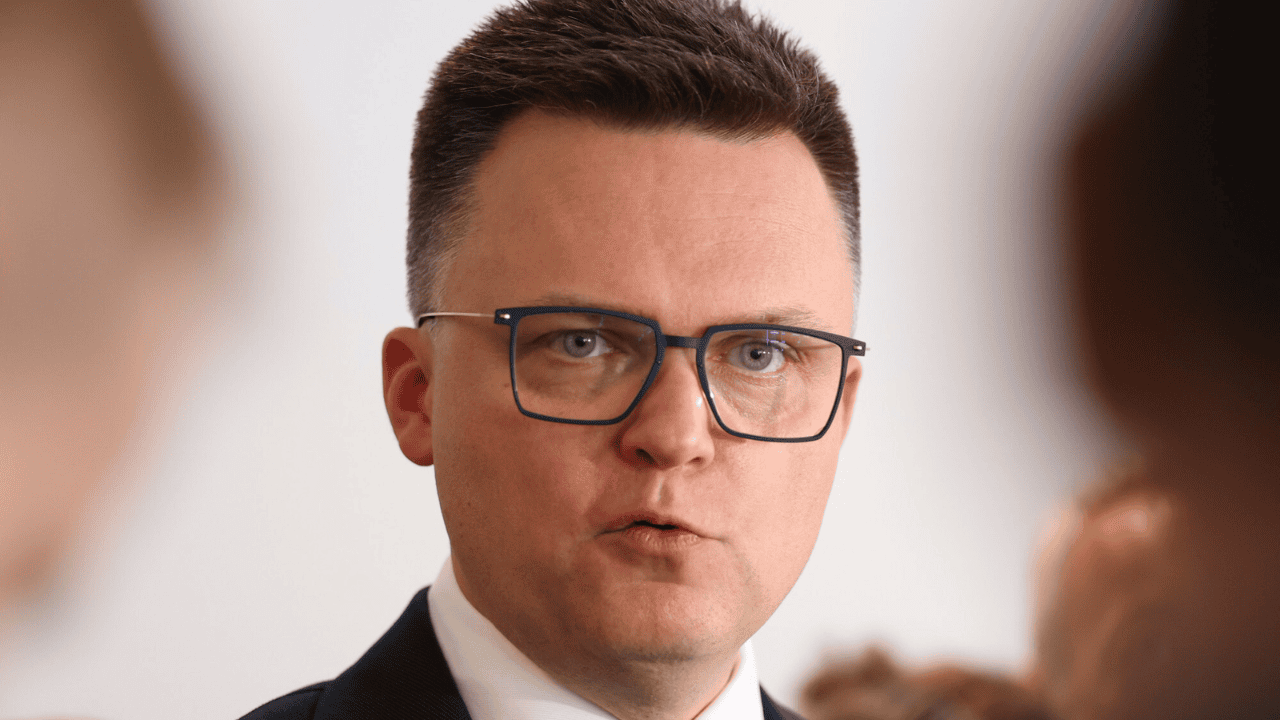 Klamka zapadła, Hołownia właśnie ogłosił. "Złoże rezygnację"