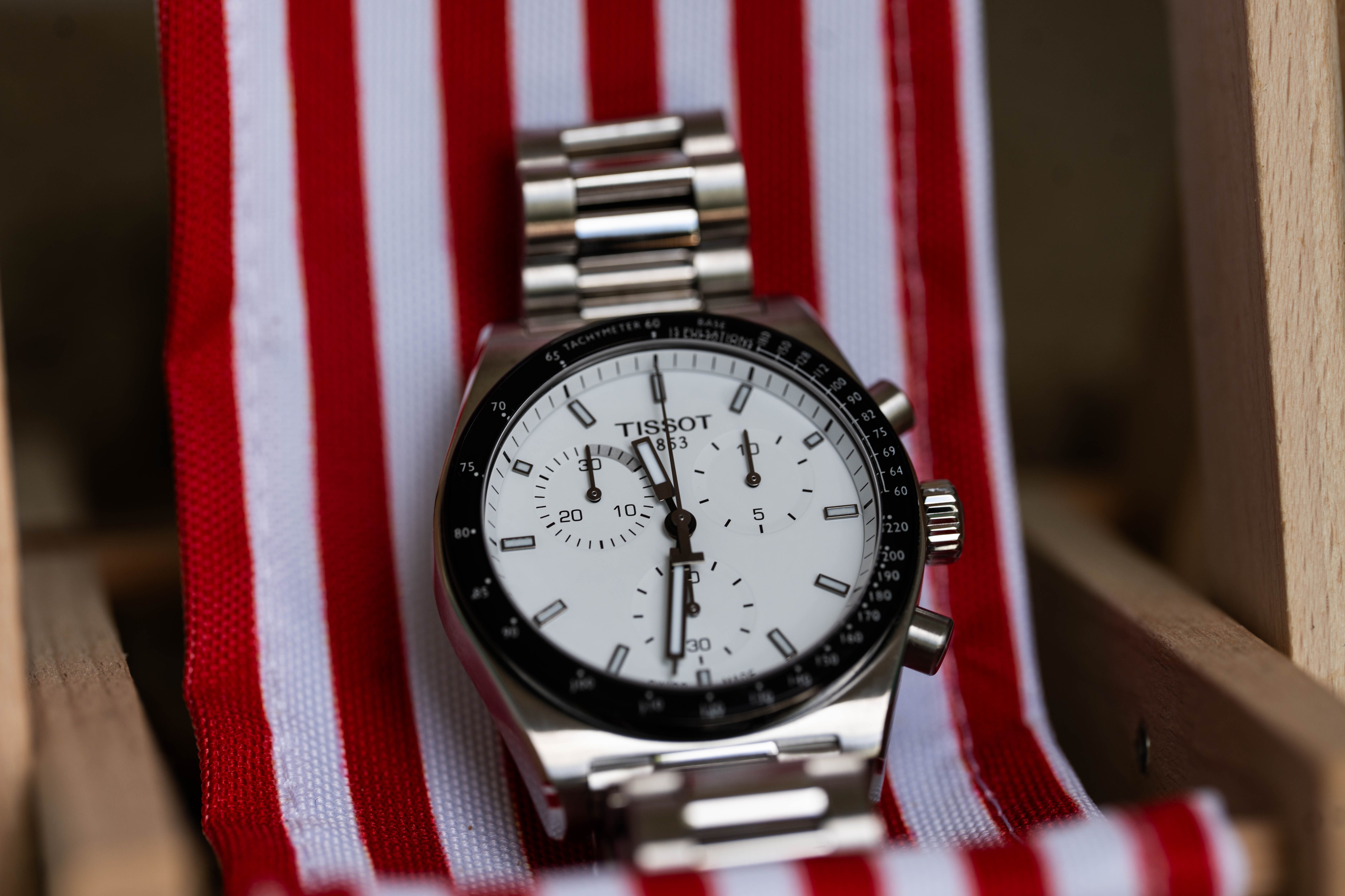 Tissot Summer Club nad Wisłą. Marka zaprezentowała nową kolekcję w Warszawie