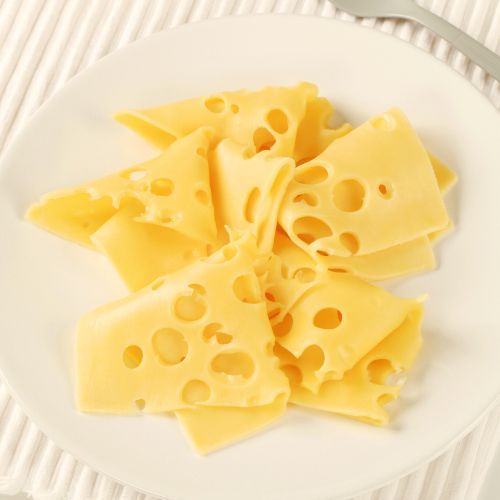 Tani ser żółty  w Biedronce.jpg
