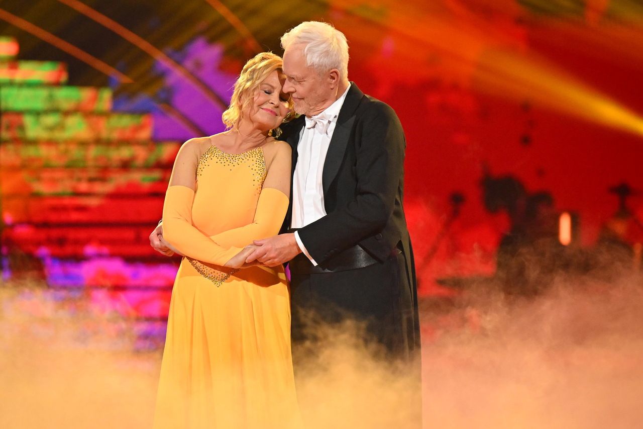 Pierwszy taniec Państwa Młodych w "TzG". Publiczność wstała 