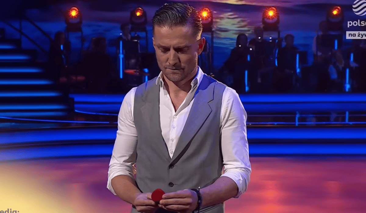 Marcin Rogacewicz wyjął przed kamerami 'Tańca z Gwiazdami' pierścionek zaręczynowy