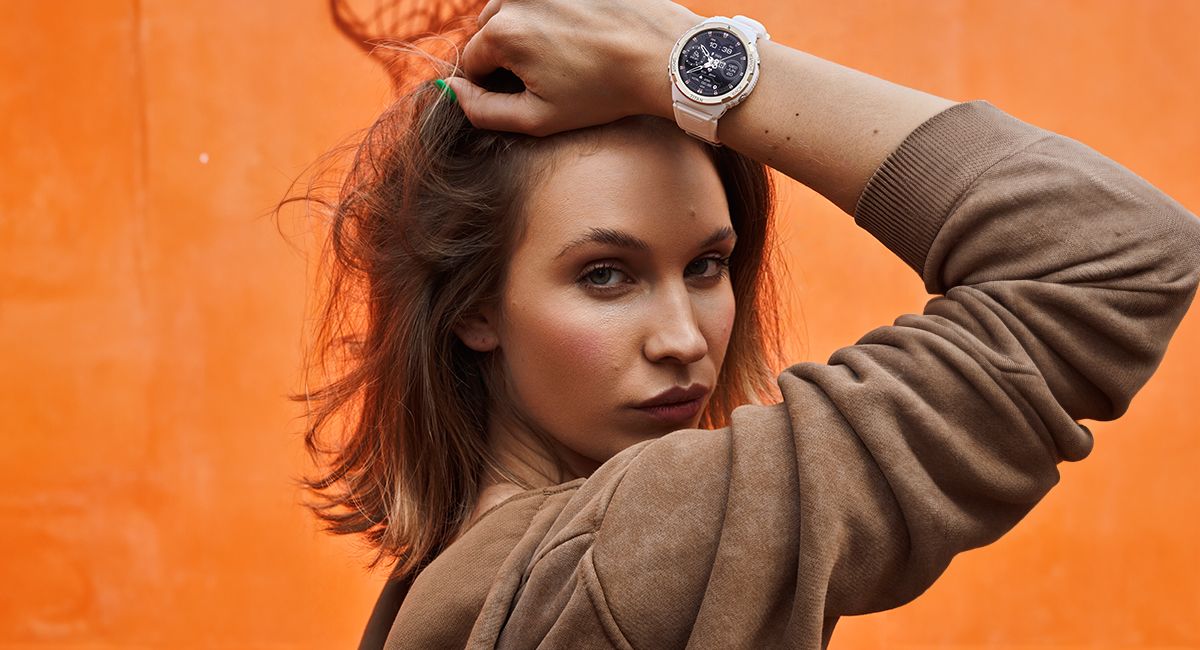 Esencja kobiecości w inteligentnym zegarku  – poznaj Valkirię od Maxcom