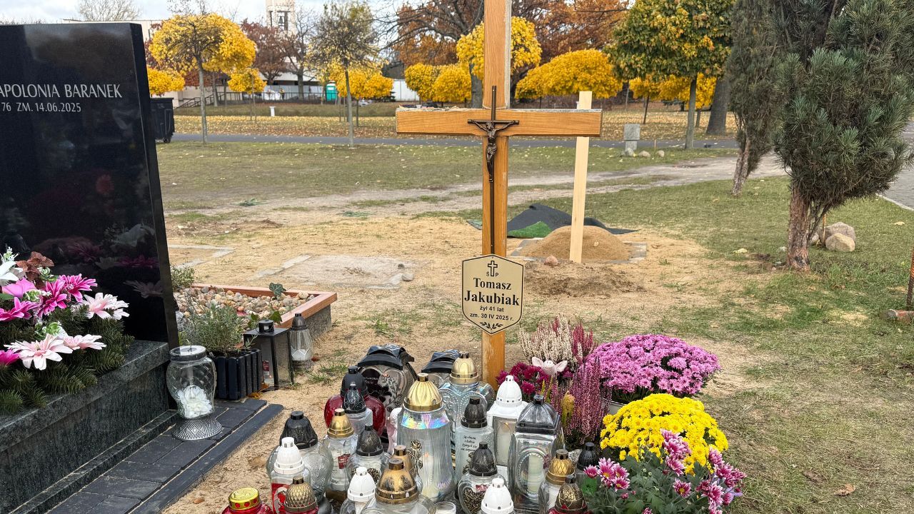 Niebywałe, jak wygląda dziś grób Tomasza Jakubiaka. Poruszający widok