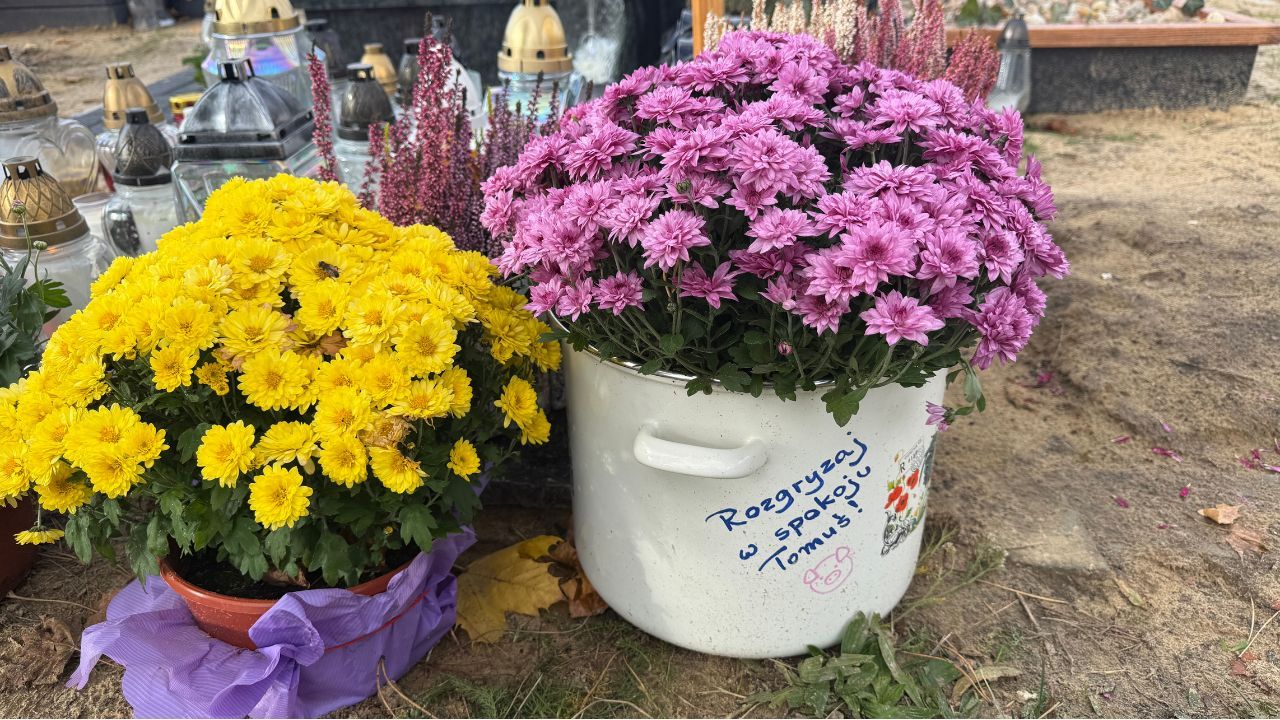 Niebywałe, jak wygląda dziś grób Tomasza Jakubiaka. Poruszający widok