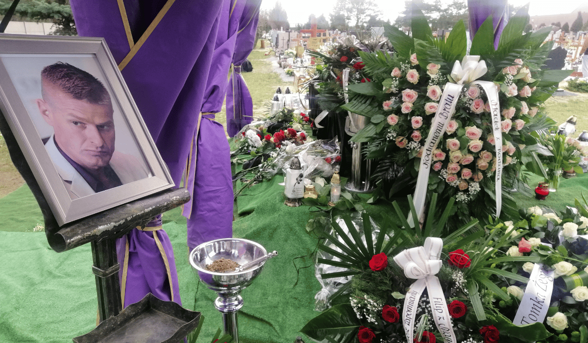 Tomasz Komenda, grób