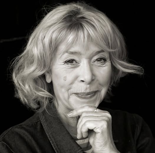 Gwiazda polskich seriali nie żyje. Fani pokochali ją za kultowe role. Pracowała do samego końca