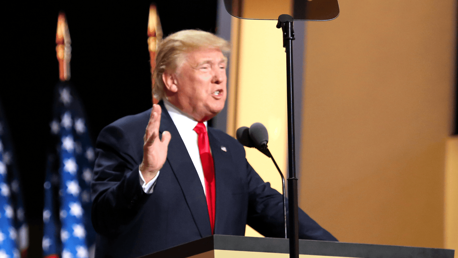 Trump mówi o „braku wdzięczności” Ukrainy. Zełenski odpowiada