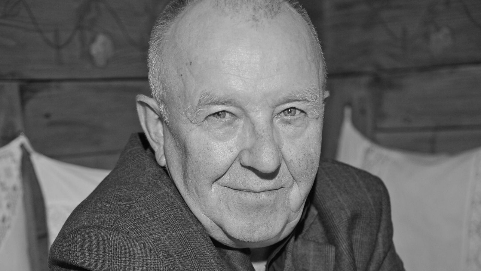 Wybitny aktor zmarł dokładnie w Walentynki. Fani wciąż opłakują tę ogromną stratę