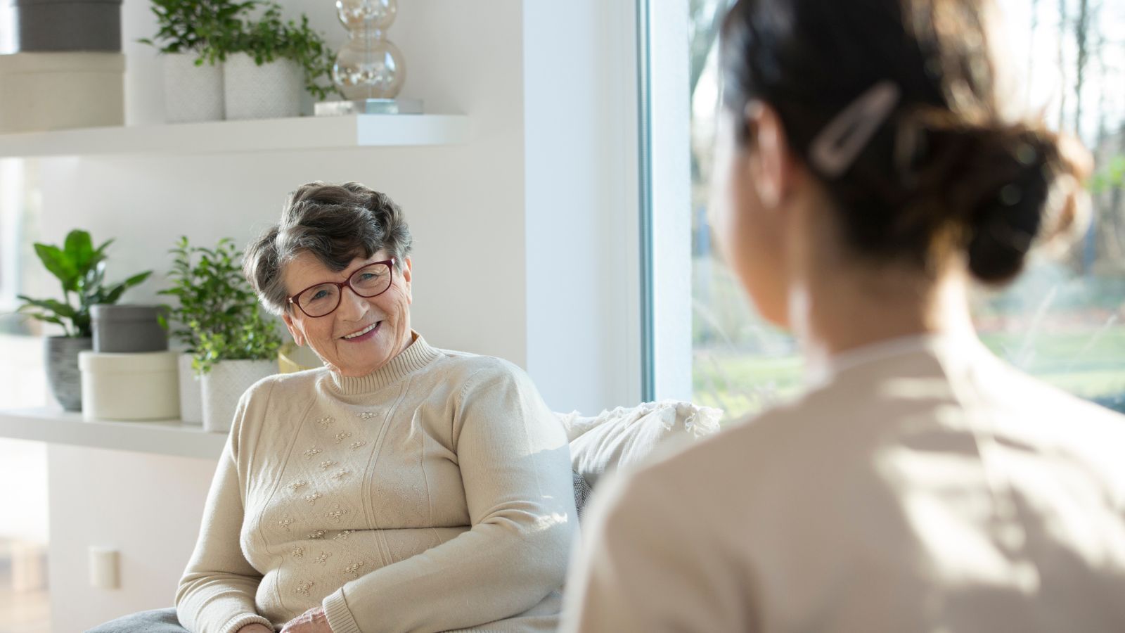 Seniorzy mogą obniżyć podatek dzięki sanatorium. Ministerstwo Finansów potwierdza zasady ulgi