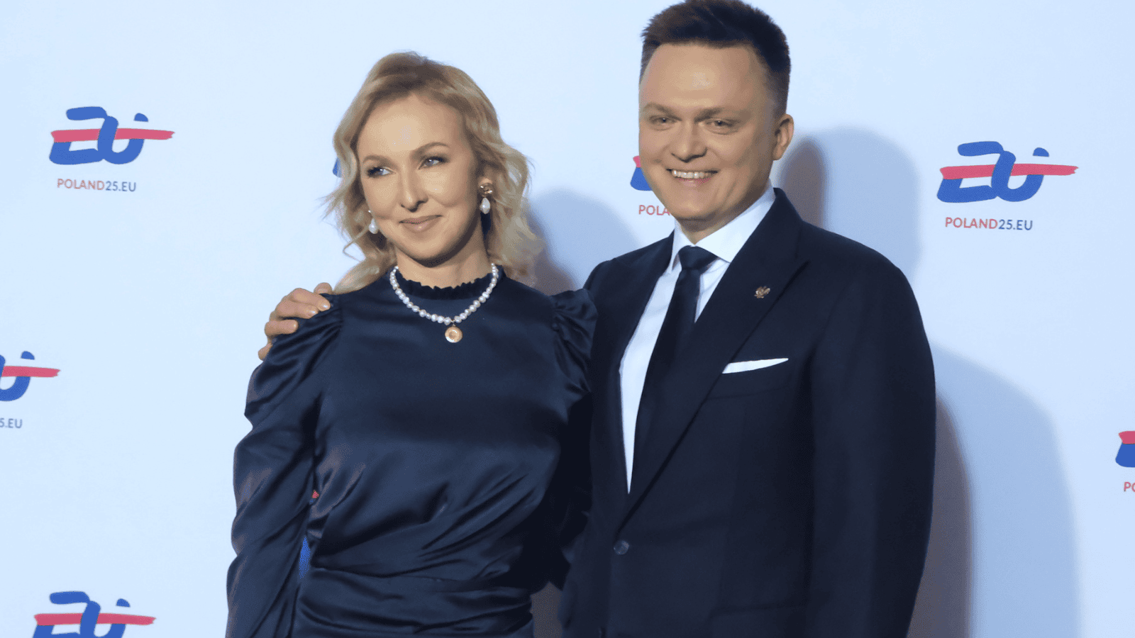 Żona Hołowni żegna się z mundurem. Pilotka odchodzi z wojska