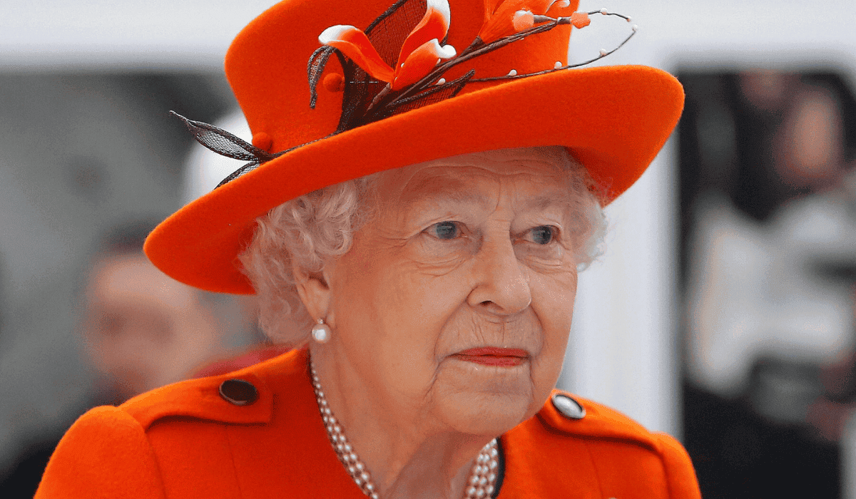 królowa Elżbieta II EA