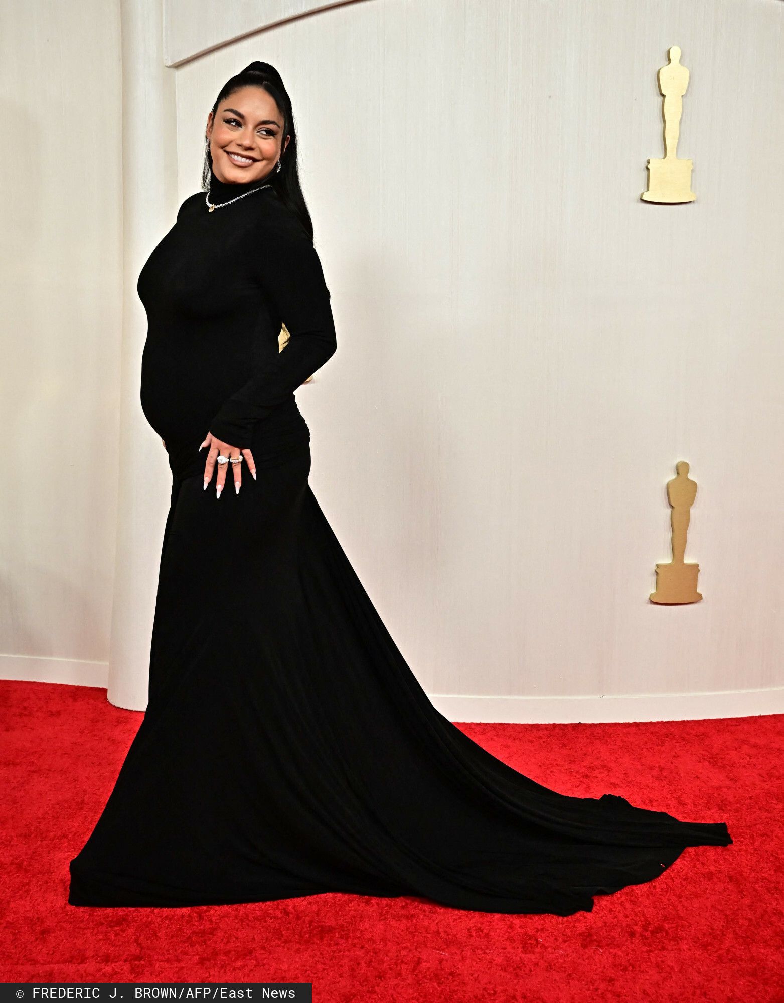 Vanessa Hudgens w ciąży, Oscary 2024, zdjęcia, kreacja