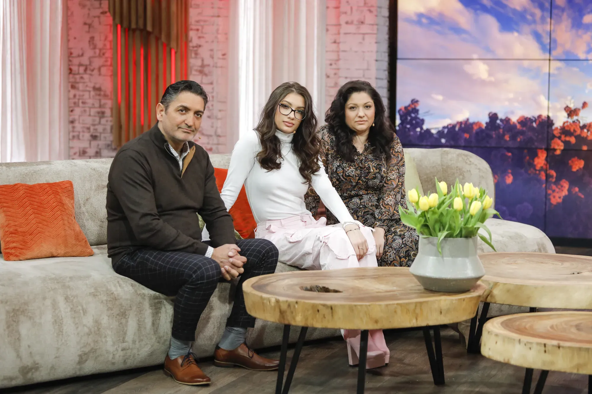 Wiele osób dowiedziało się dopiero przy okazji jej ślubu. Cała prawda o rodzicach Viki Gabor