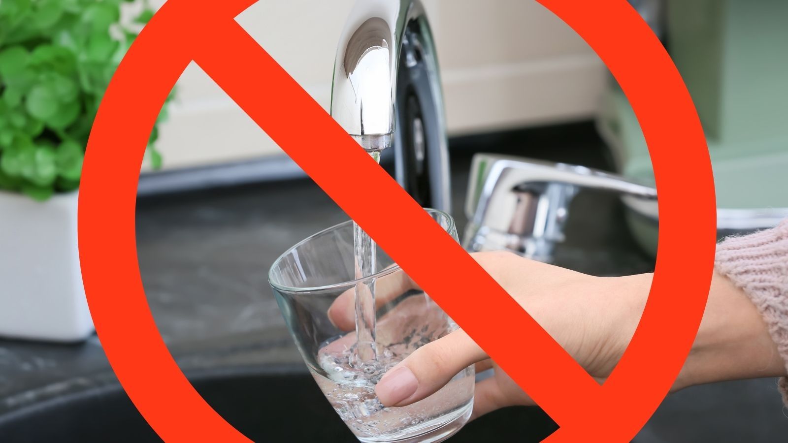 Alert RCB na Mazowszu! Woda niezdatna do picia