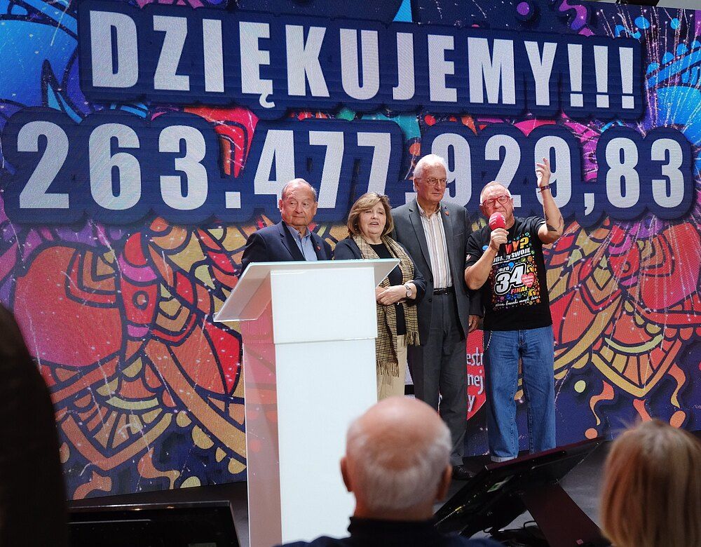 Z ostatniej chwili. Owsiak ujawnił, ile pieniędzy udało się uzbierać w 34. finale WOŚP. Taka kwota wpłynęła na konto fundacji