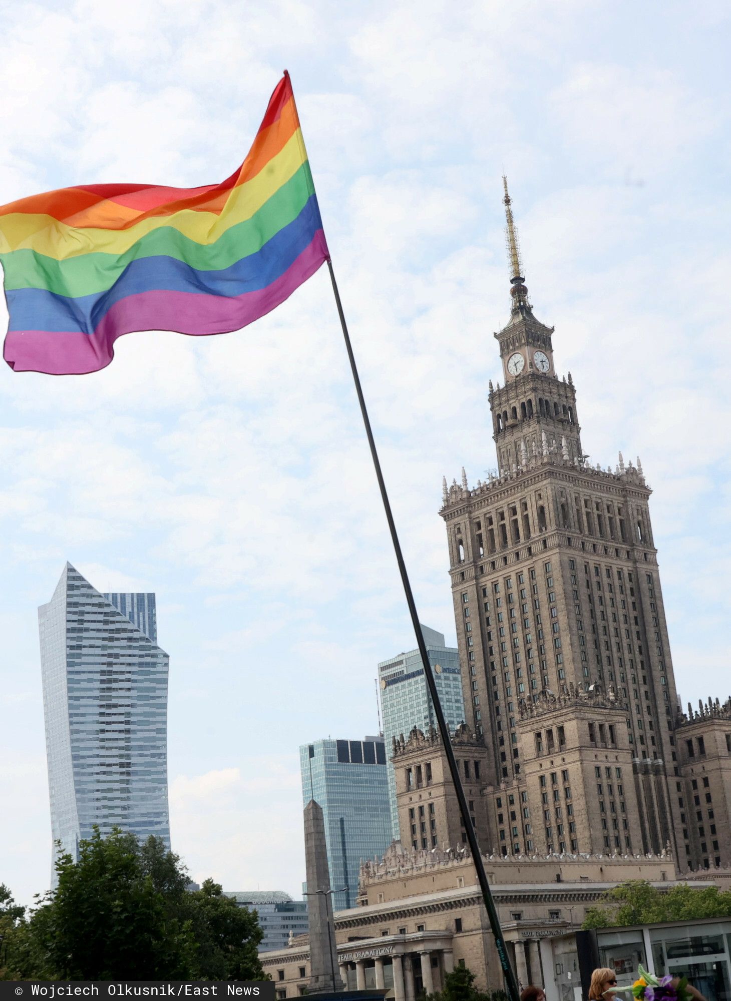 Rewolucja ws. małżeństw jednopłciowych w Polsce. Uradowany Biedroń ogłasza: "Przełomowy wyrok"