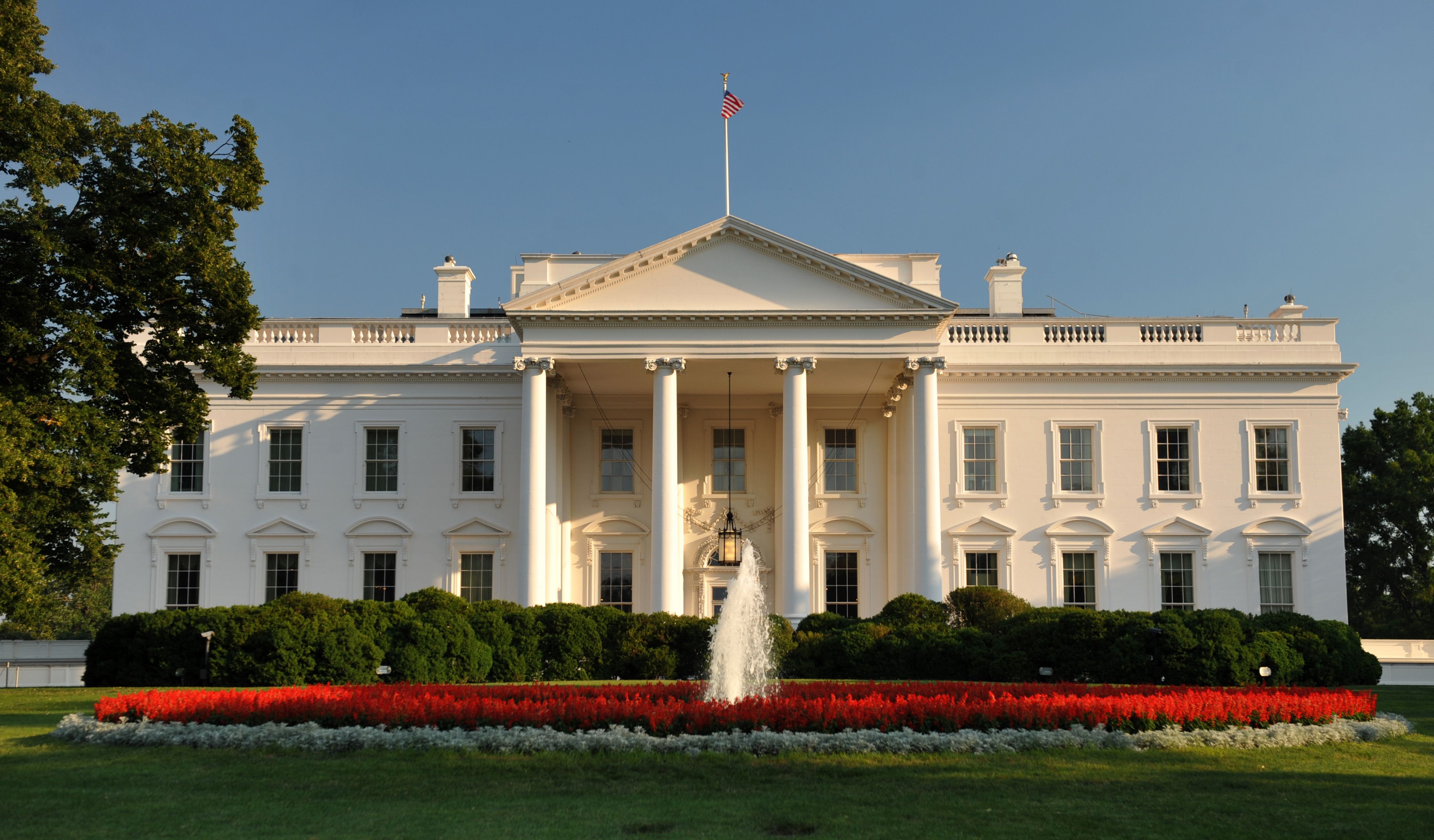 White_House_Washington.jpg