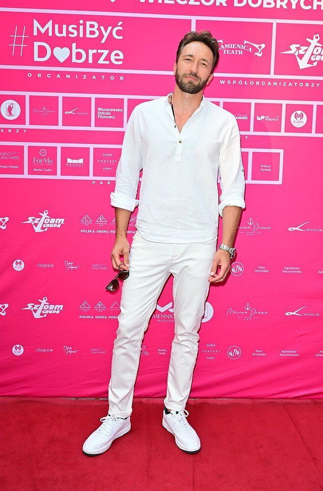 Gwiazdy na Wieczorze Dobrych Mocy. Kaczorowska, Popławska, Wiśniewski