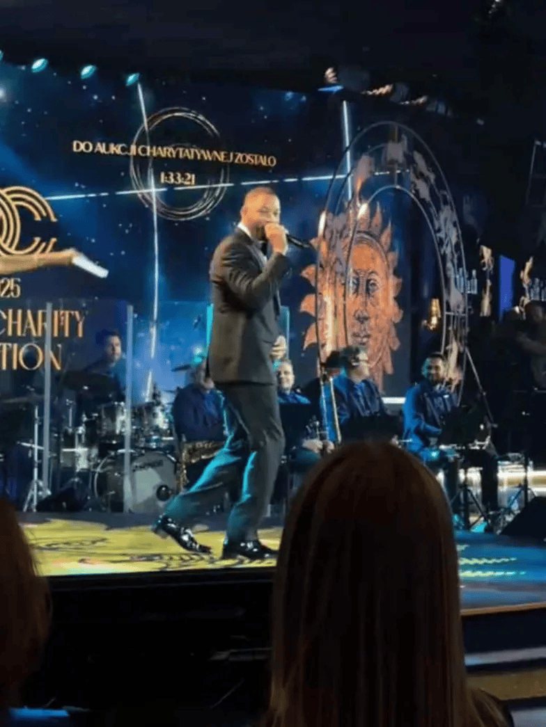 Gwiazdy na balu charytatywnym u Omeny Mensah i Rafała Brzoski. Will Smith, Małgorzata Rozenek-Majdan, Agnieszka Woźniak-Starak