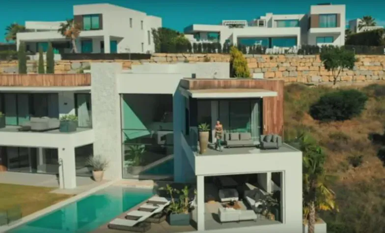 Tak wygląda willa Szczęsnych. Tu jest jakby luksusowo