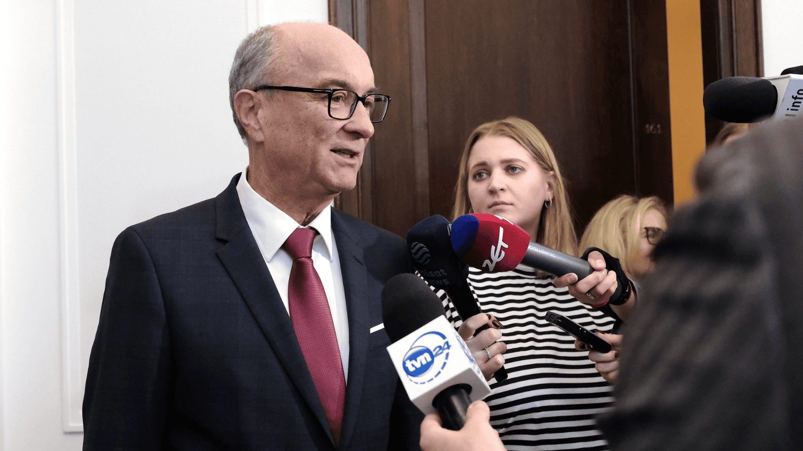 Była 18:39, gdy Czarzasty przemówił do Polaków