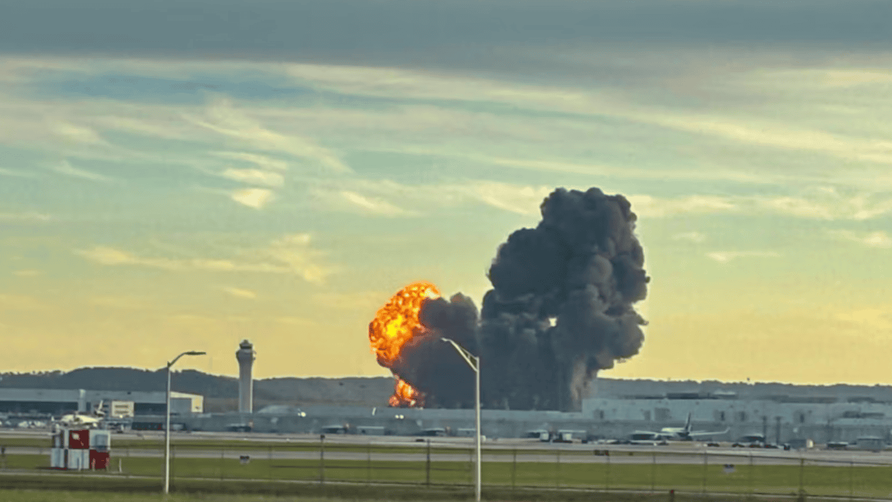 Katastrofa samolotu tuż po starcie. Świat obiegły przerażające nagrania, tragedia w USA